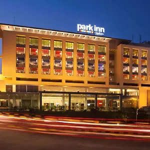 Park By Radisson Gurgaon Bilaspur Hotel